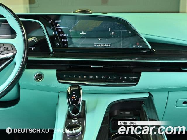 Cadillac Escalade 2023 — Фото 14/20