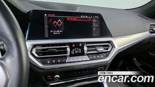 BMW 4 Series 2022 — ფოტო 14/20