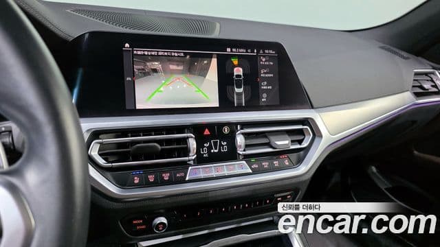 BMW 4 Series 2022 — ფოტო 17/20