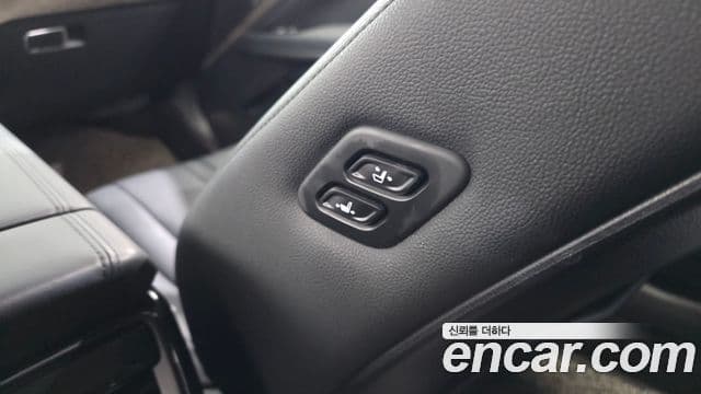 Kia K8 2022 — Şəkil 17/20
