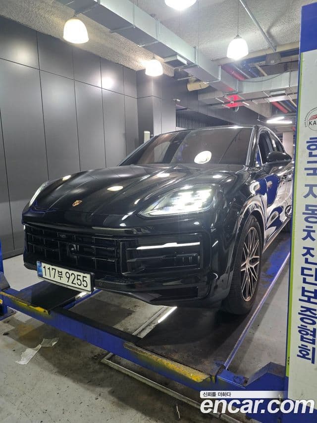 Porsche Cayenne 2025 — ფოტო 7/7