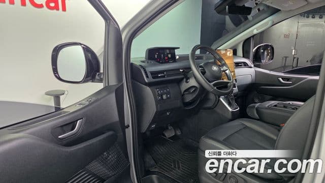 Hyundai Staria 2023 — Şəkil 10/20