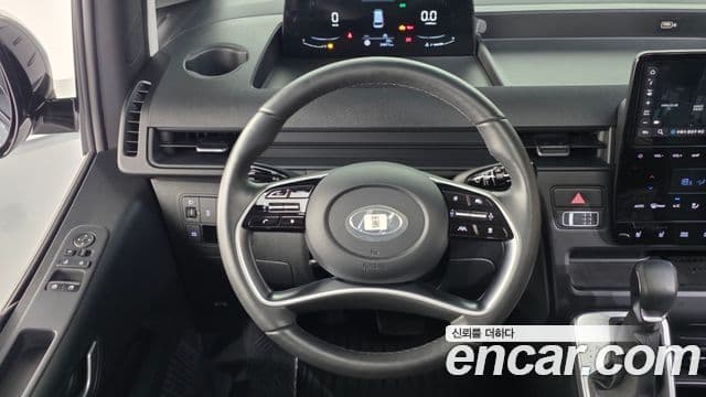 Hyundai Staria 2023 — Şəkil 13/20