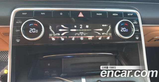 Genesis GV80 2021 — Şəkil 13/16