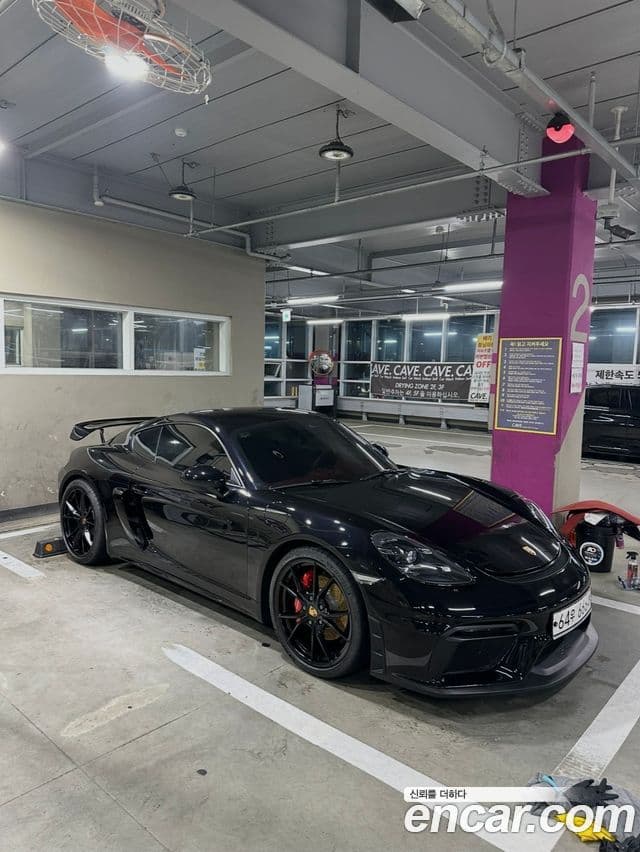Porsche 718 Cayman 2019 — Фото 1/20