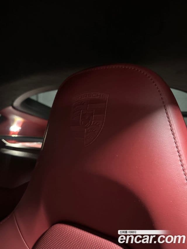 Porsche 718 Cayman 2019 — Фото 18/20