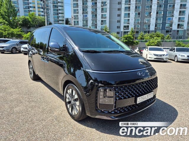Hyundai Staria 2023 — Şəkil 9/20