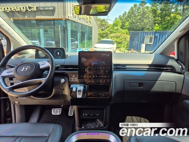 Hyundai Staria 2023 — Şəkil 10/20