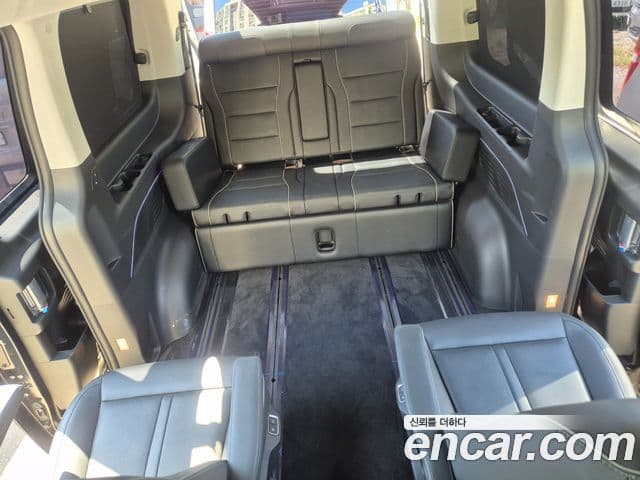 Hyundai Staria 2023 — Şəkil 14/20