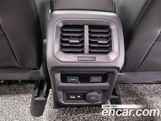 Volkswagen Tiguan 2019 — Şəkil 13/19
