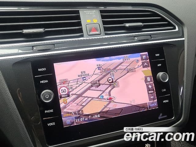 Volkswagen Tiguan 2019 — Şəkil 17/19