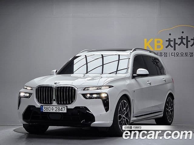 BMW X7 2025 — ფოტო 10/20