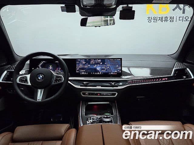 BMW X7 2025 — ფოტო 9/20