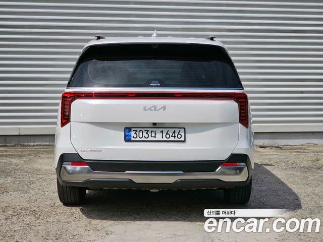 Kia Carnival 2024 — Şəkil 3/20