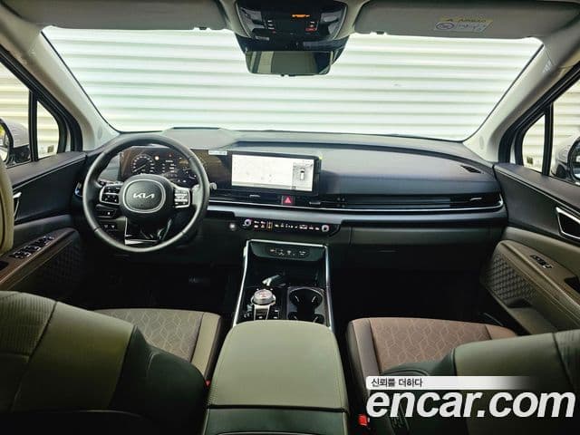 Kia Carnival 2024 — Şəkil 7/20