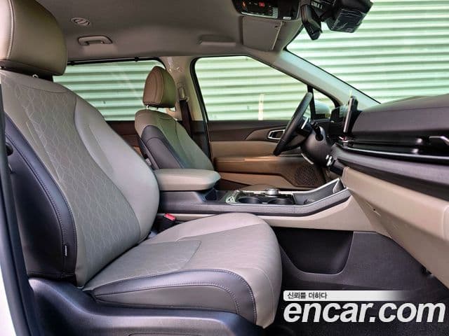Kia Carnival 2024 — Şəkil 15/20