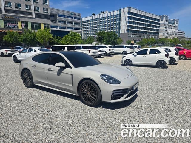 Porsche Panamera 2022 — Şəkil 2/11