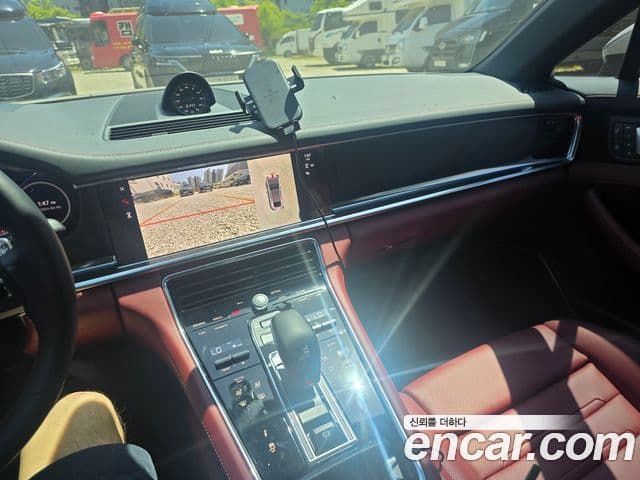Porsche Panamera 2022 — Şəkil 8/11