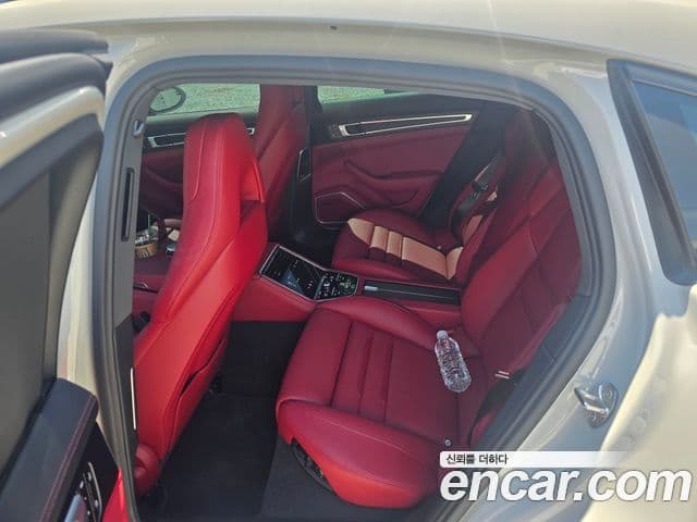 Porsche Panamera 2022 — Şəkil 10/11