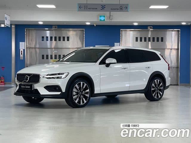 Volvo V60 Cross Country 2026 — Şəkil 10/20