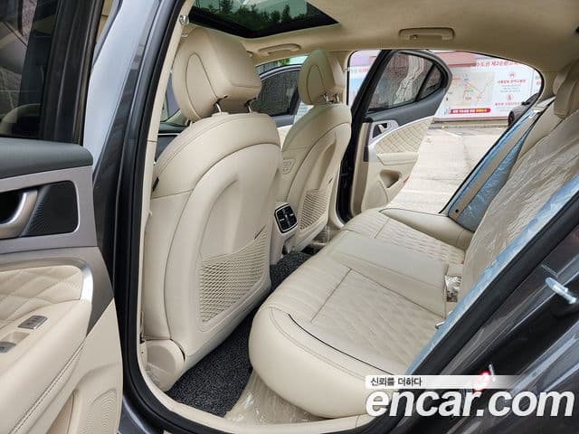 Genesis G70 2020 — Şəkil 12/20