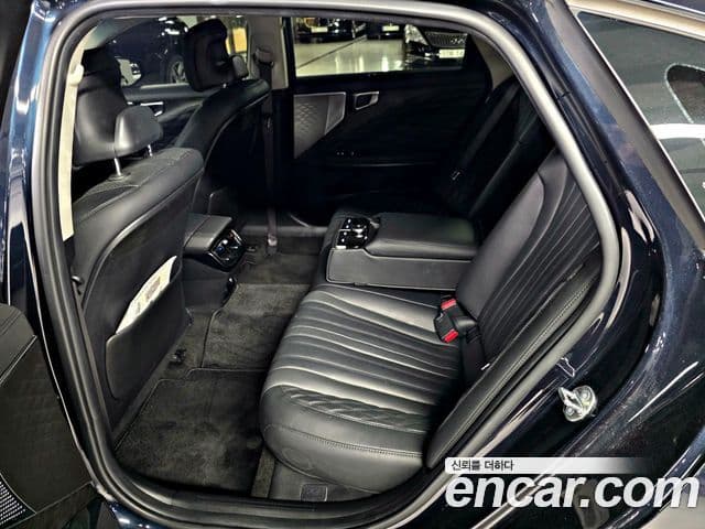 Kia K8 2023 — ფოტო 8/20