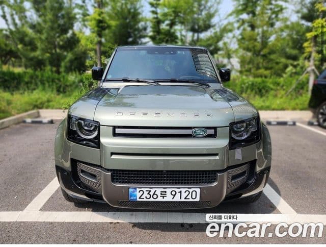 Land Rover Defender 2024 — ფოტო 1/20