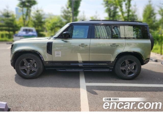 Land Rover Defender 2024 — ფოტო 4/20