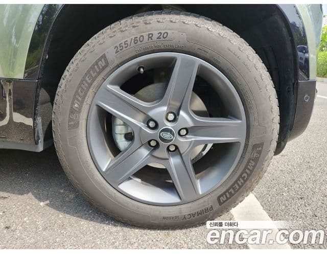 Land Rover Defender 2024 — ფოტო 17/20