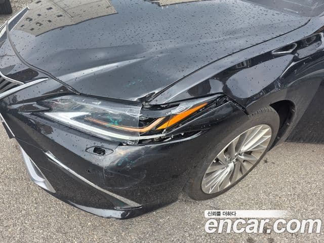 Lexus ES300h 2021 — Şəkil 8/8