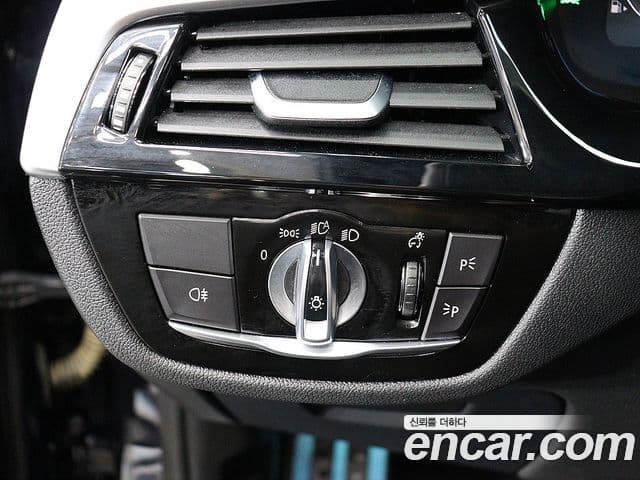 BMW 5 Series 2021 — ფოტო 1/20