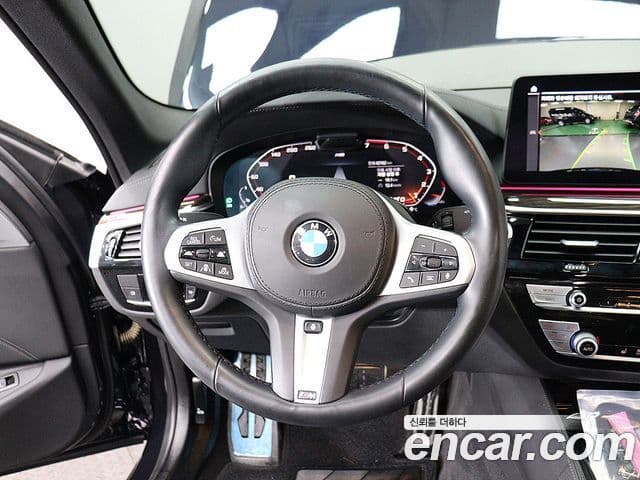 BMW 5 Series 2021 — ფოტო 16/20