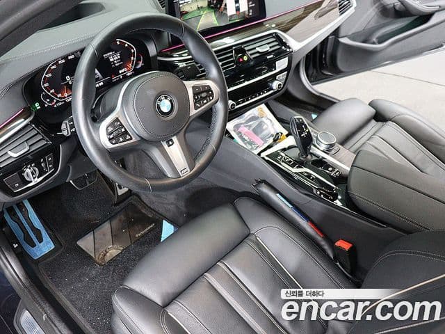 BMW 5 Series 2021 — ფოტო 20/20