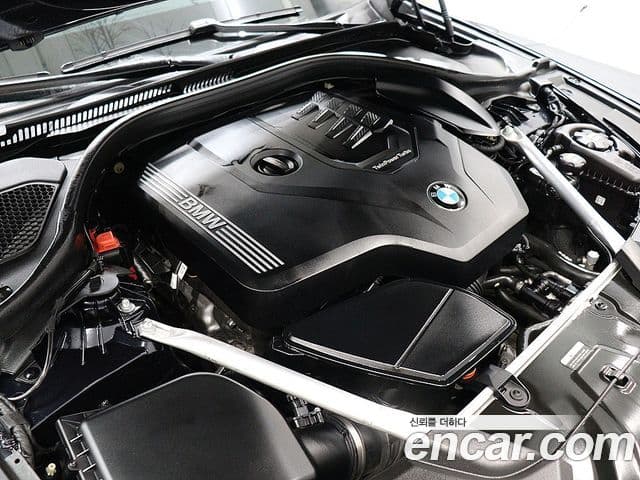 BMW 5 Series 2021 — ფოტო 6/20