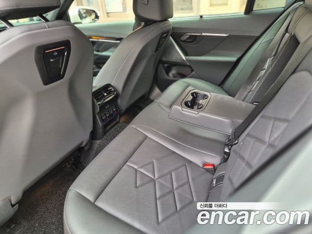 BMW 5 Series 2023 — ფოტო 7/20