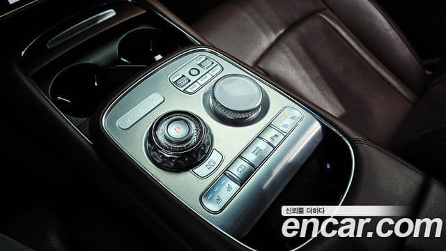 Genesis G90 2022 — Şəkil 9/20