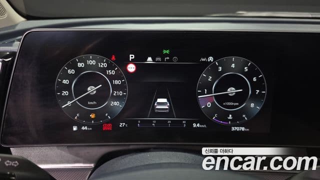 Kia Sportage 2022 — ფოტო 8/20
