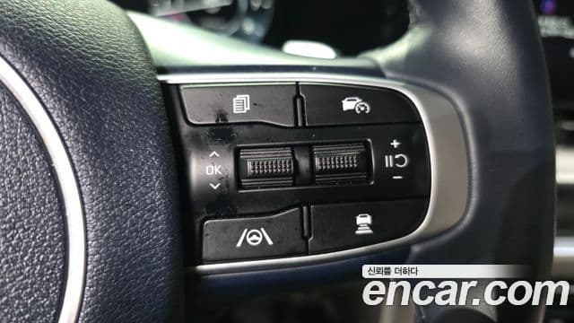Kia Sportage 2022 — ფოტო 18/20