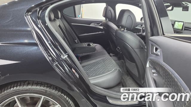 Genesis G70 2019 — ფოტო 10/20
