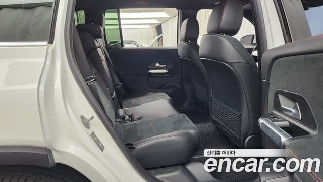 Mercedes-Benz GLB-Class 2021 — Şəkil 12/20