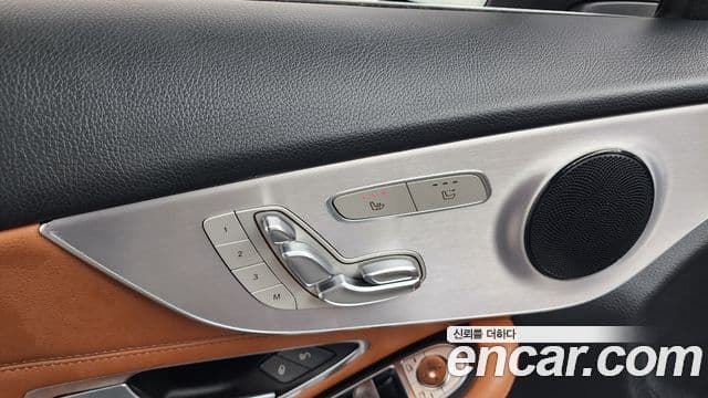 Mercedes-Benz C-Class 2018 — Photo 7/33