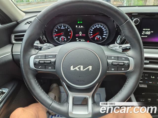 Kia K5 2022 — фото 12 из 20