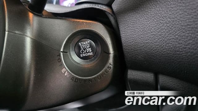 Jeep Renegade 2021 — Şəkil 8/33