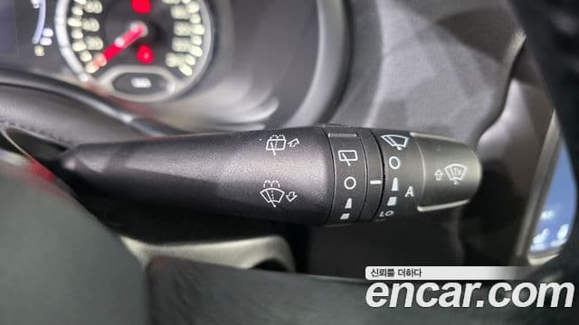 Jeep Renegade 2021 — Şəkil 5/33