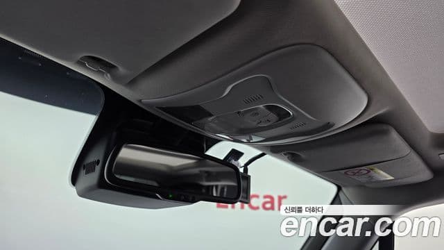 Jeep Renegade 2021 — Şəkil 28/33