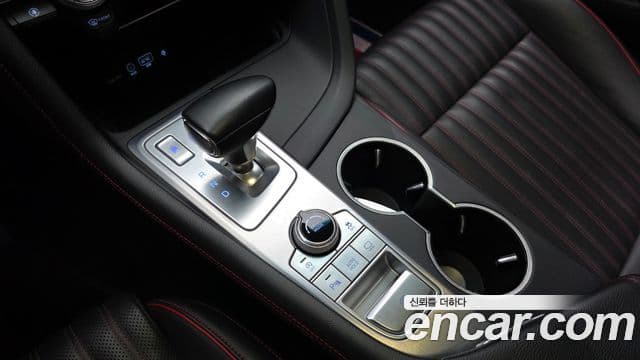 Genesis G70 2019 — Photo 21/34