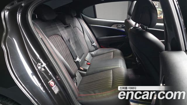 Genesis G70 2019 — ფოტო 12/20