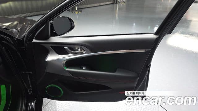 Genesis G70 2019 — Photo 22/34