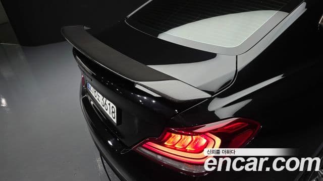 Genesis G70 2019 — Photo 18/34