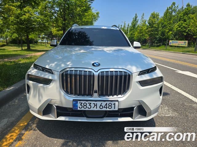 BMW X7 2023 — Photo 9/20